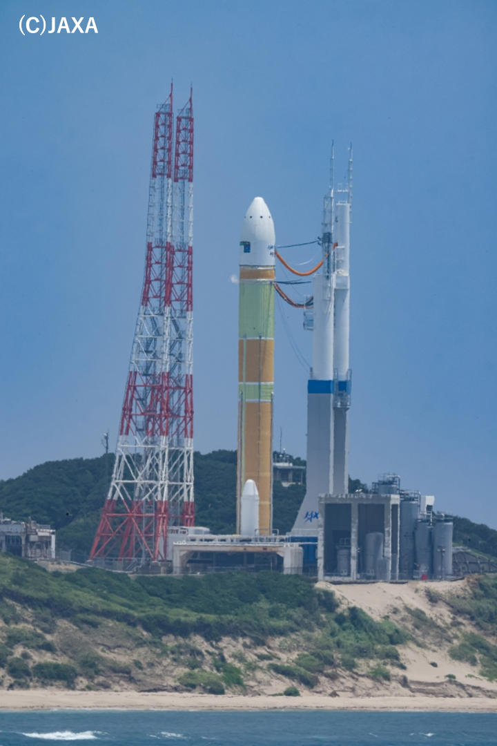 H3ロケットと発射台