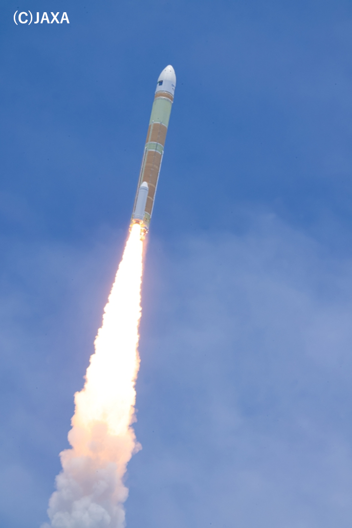 Hげ打ち上げ数十秒後のH3ロケット